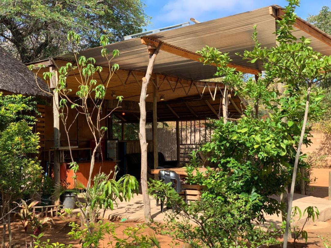 Jungle Breeze Home Stay Kasane Exterior foto